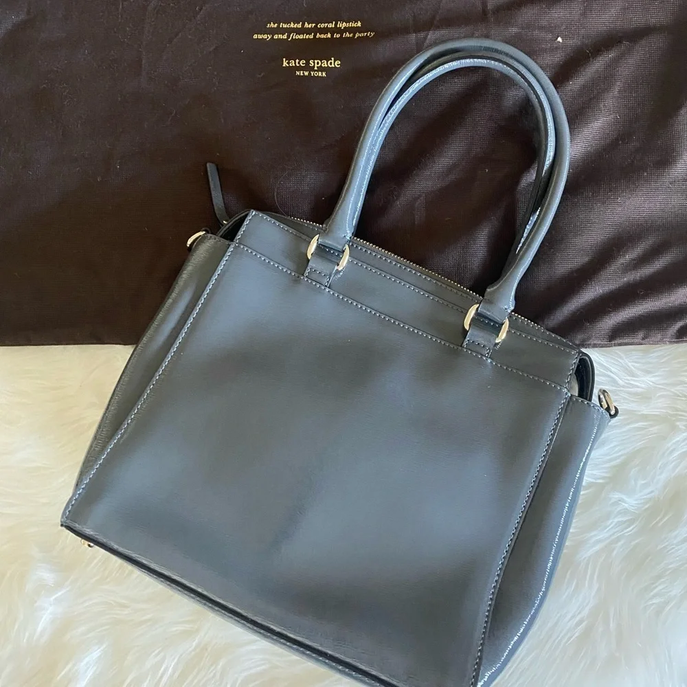 kate spade New York Beacon Court Jeanne Leather Tote Bag in gray shadow